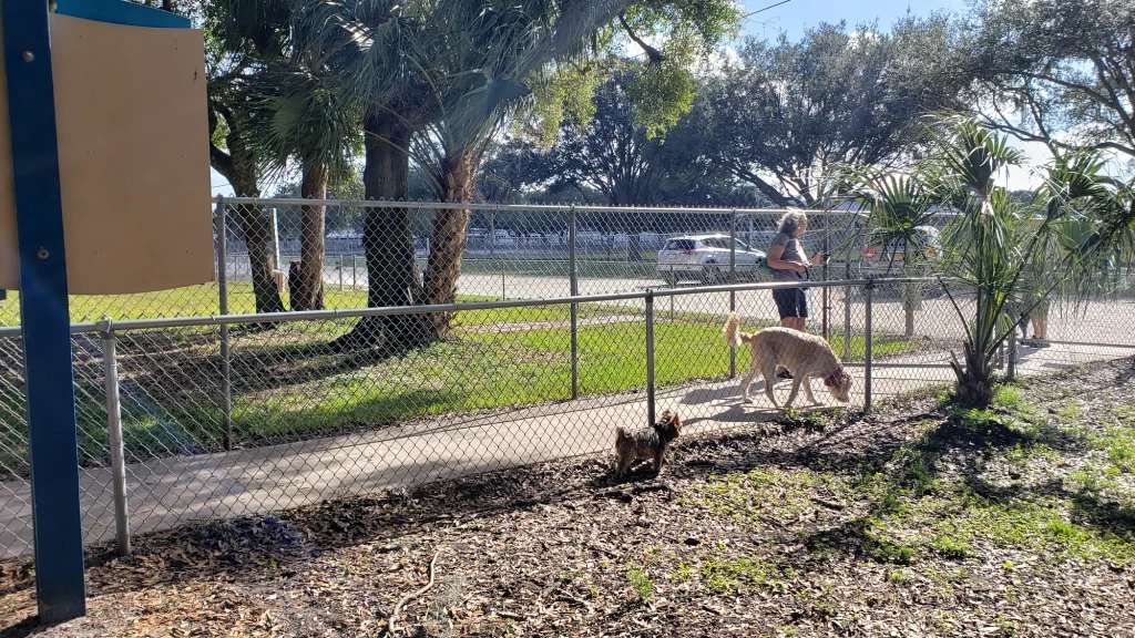 Lakeview Park Dog Park in Sarasota, Florida